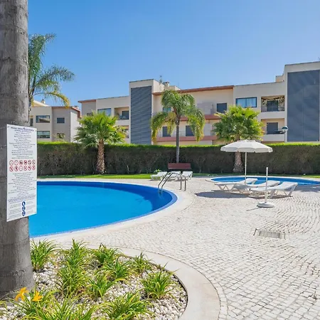 Διαμέρισμα Pool And Large Balcony By Marina #2000
